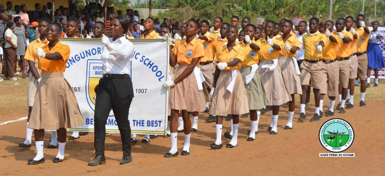 Kungorortse Basic School parade